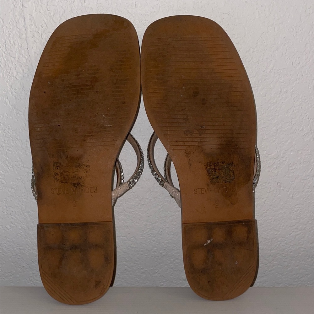 Steve Madden Women’s Wauna Bling Flat Sandals - Picture 8 of 8